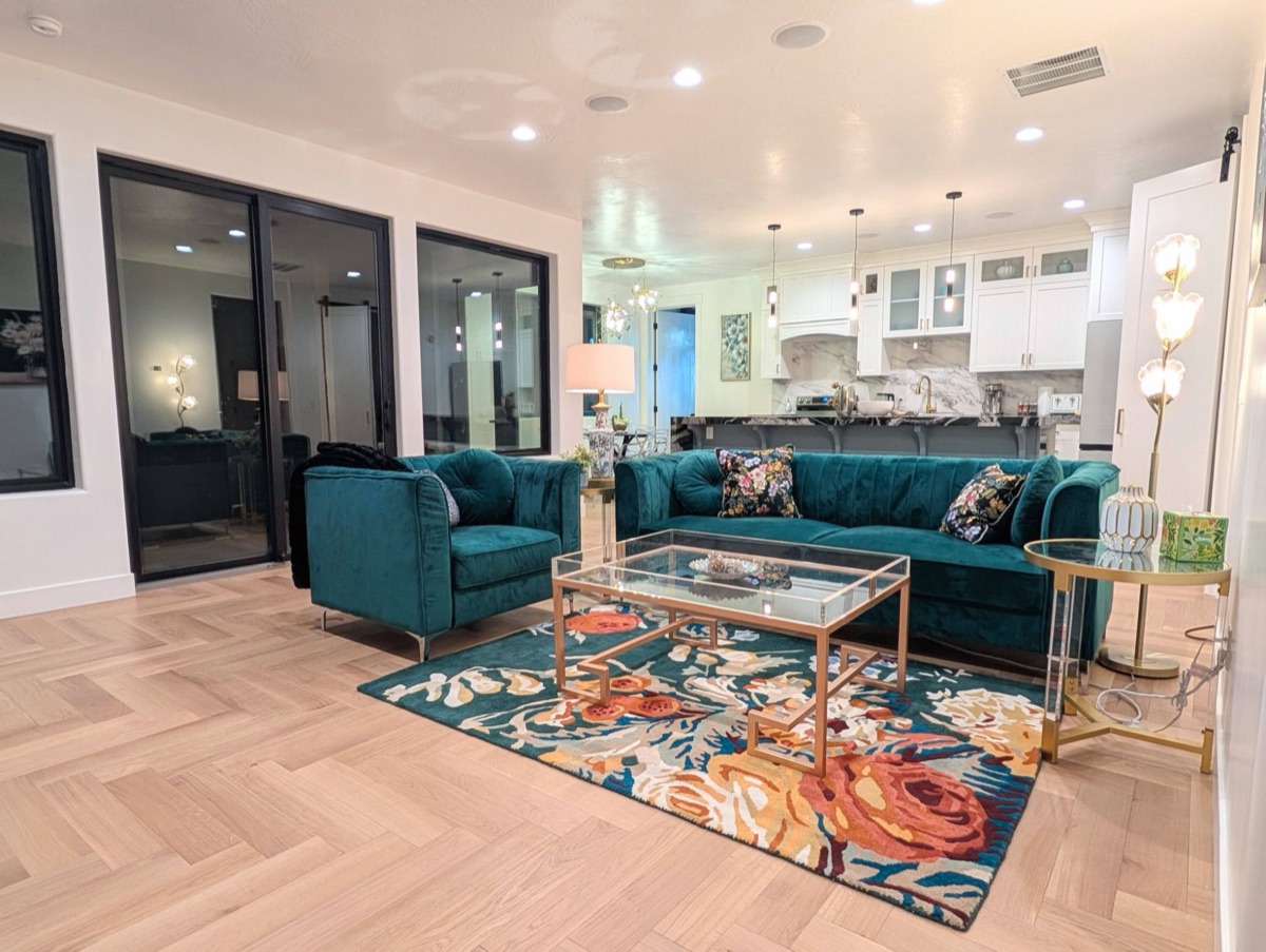 Living room with recessed lighting and in-ceiling speakers
